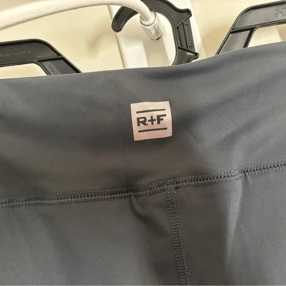 Rodan + Fields Women's Gray High-Waisted Leggings - Picture 4 of 5